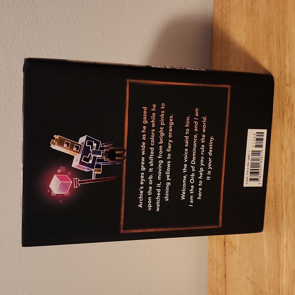 Minecraft Dungeons The Rise of the Arch-Illager An Official Minecraft Novel 2020 - Picture 2 of 6